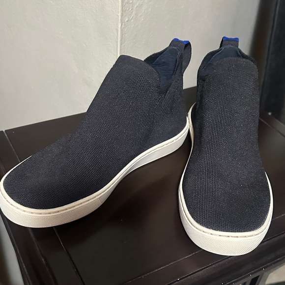 Women’s Rothys Chelsea Boot - Picture 1 of 5